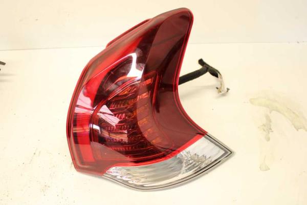 FEU ARRIERE DROIT PEUGEOT - Vue 1